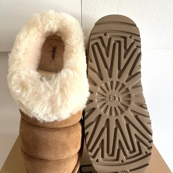 Ugg tazz Slippers with Cream Fur Lining - Picture 4 of 4